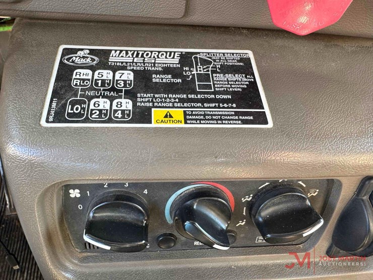 2007-mack-chn613-image-36