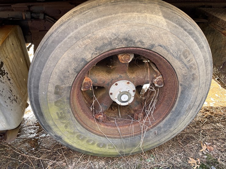 #13014-•-1976-ford-dump-truck-(has-wi-title)-image-52