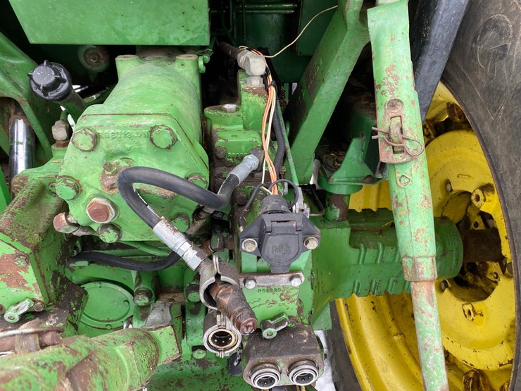 john-deere-4640-image-26