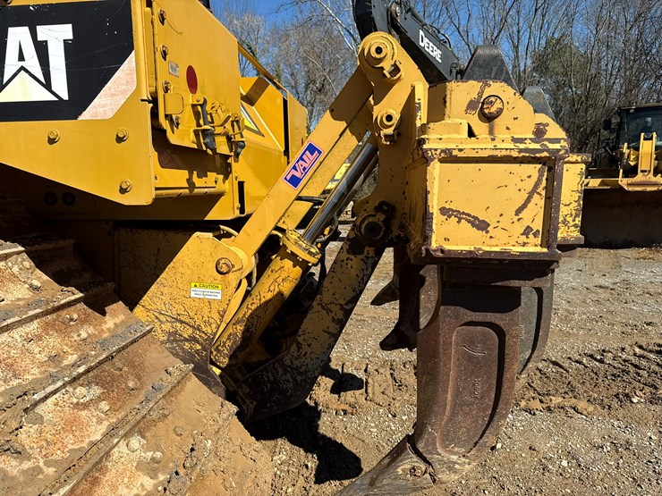 2015-caterpillar-d6t-lgp-image-60