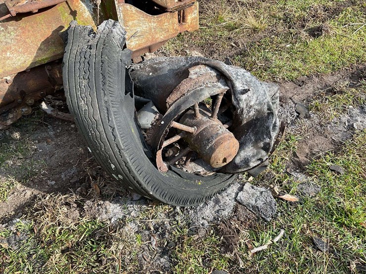 case-model-c-image-12