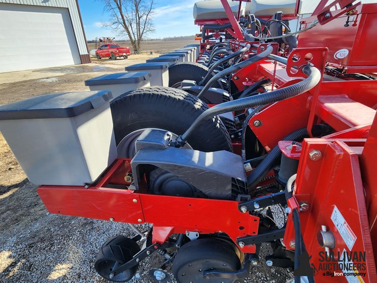 2013-case-ih-1250-image-16