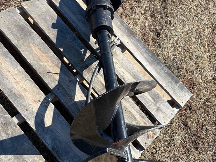 15"-mini-excavator-post-hole-digger-image-1