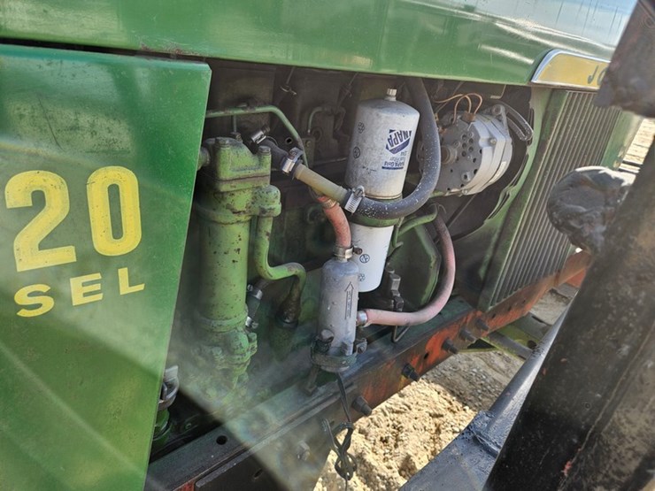 john-deere-4020-image-16