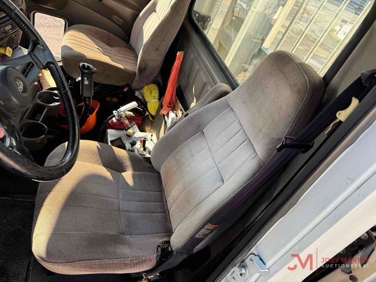 2007-mack-chn613-image-34