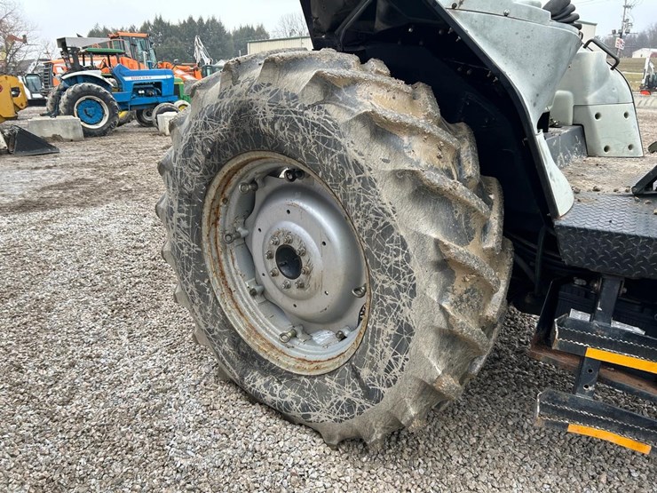 massey-ferguson-5460-image-12