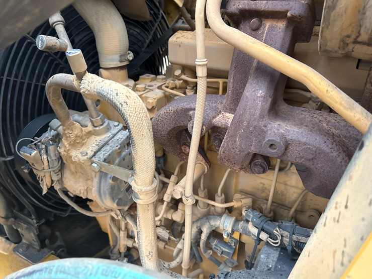 2011-deere-310sj-image-28