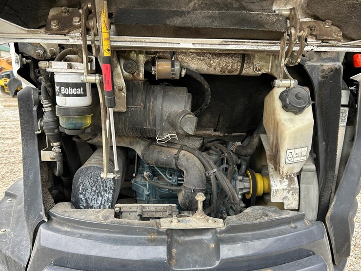 2021-bobcat-e26-image-15