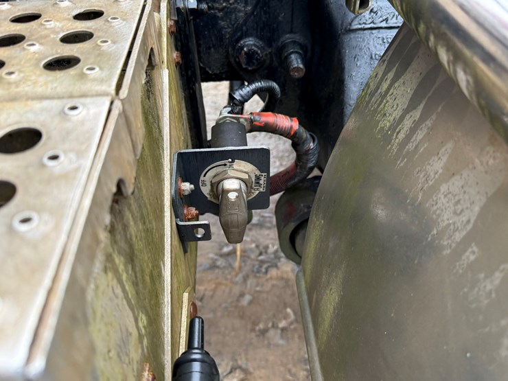 2007-caterpillar-c13-image-30