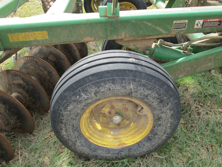 john-deere-637-image-17