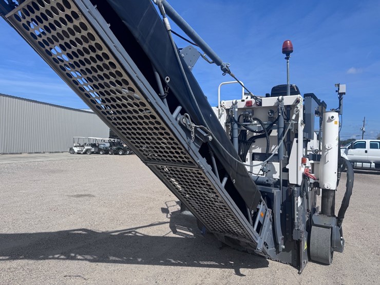 2015-wirtgen-w100i-image-28