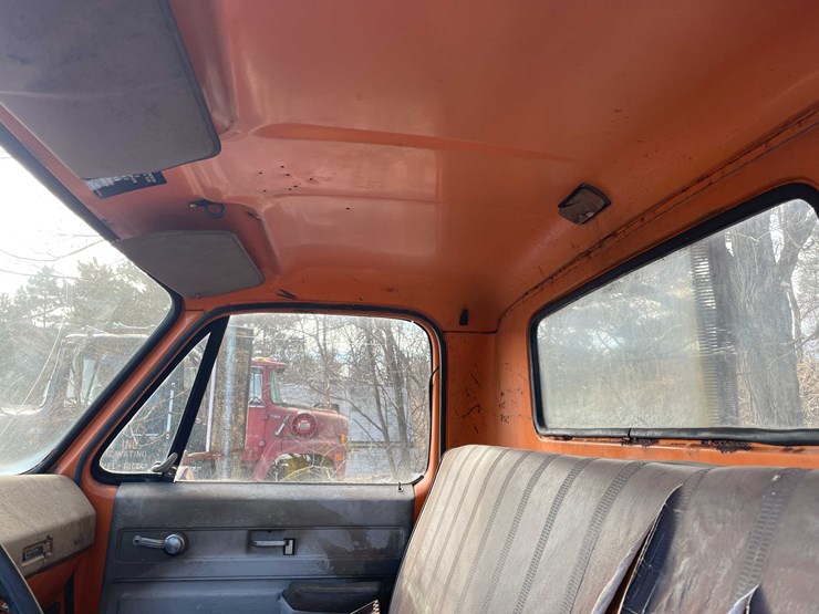 #13018-•-1974-gmc-6500-tractor-(has-wi-title)-image-57