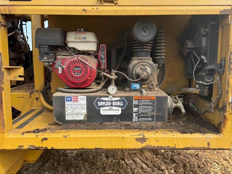 2010-caterpillar-325-image-8