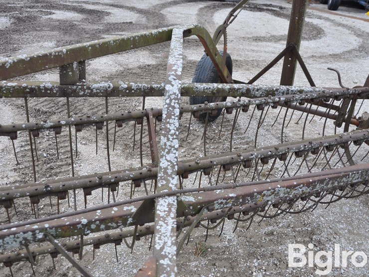 david-bradley-4-bar-basket-rake-image-17