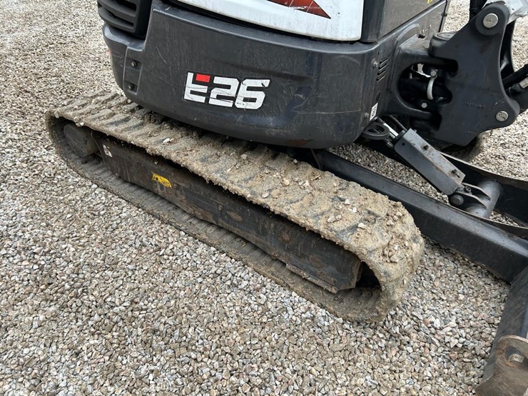 2021-bobcat-e26-image-12