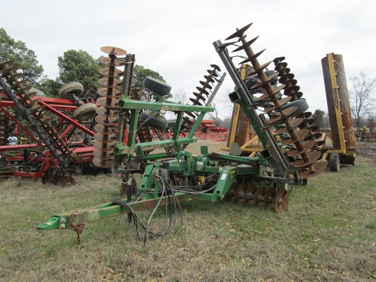 john-deere-637-image-1