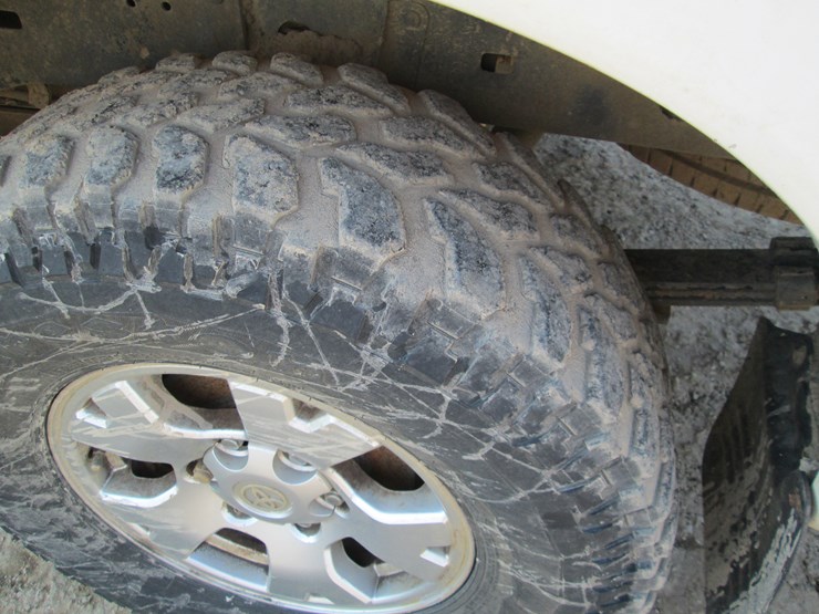 2000-toyota-tundra-image-5