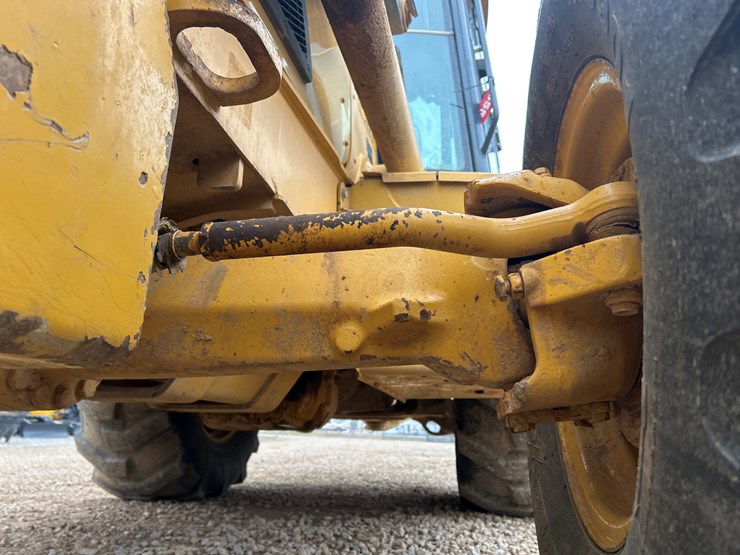 2011-deere-310sj-image-19