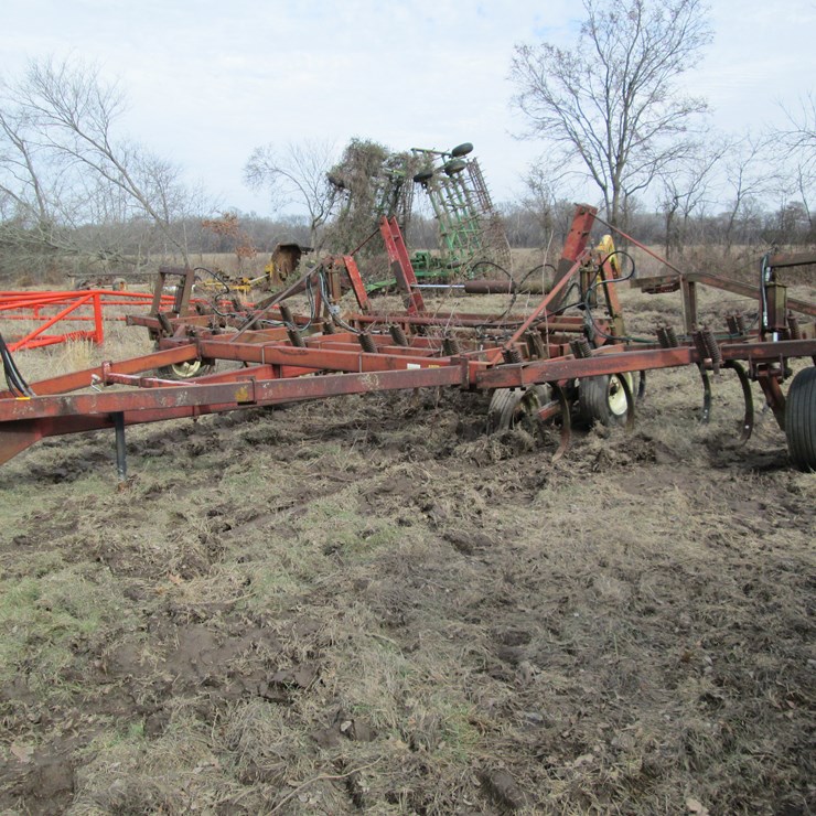 #27335 • 26' Chisel Plow