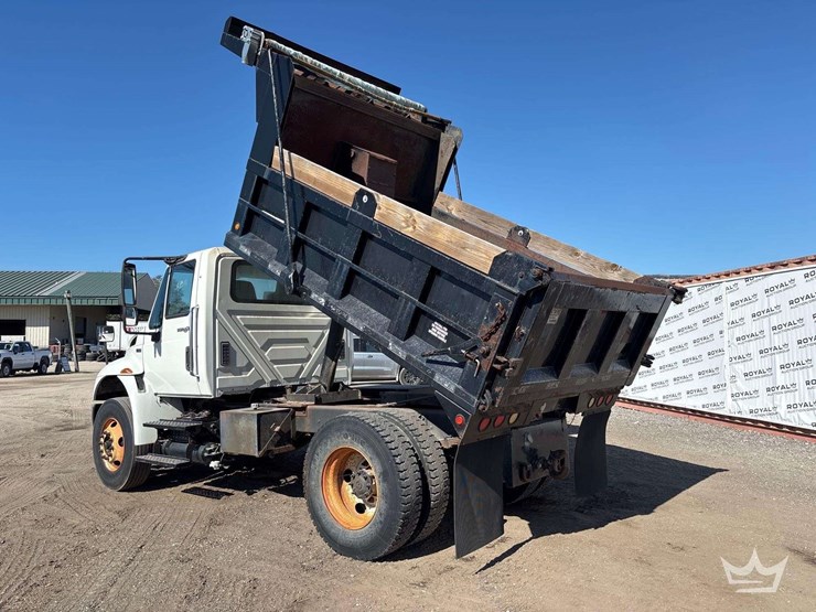 2014-international-durastar-4300-image-5