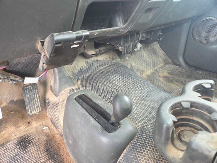 2004-chevrolet-2500-image-31