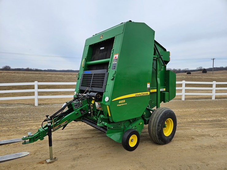 john-deere-469-image-1