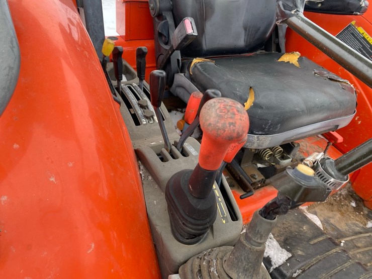 kubota-m7040-image-28