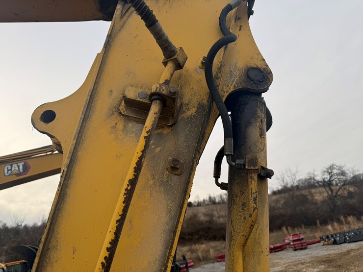 2017-komatsu-pc88mr-10-image-21