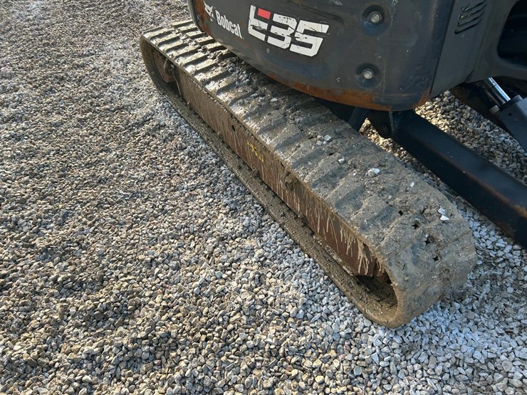 2019-bobcat-e35i-image-12