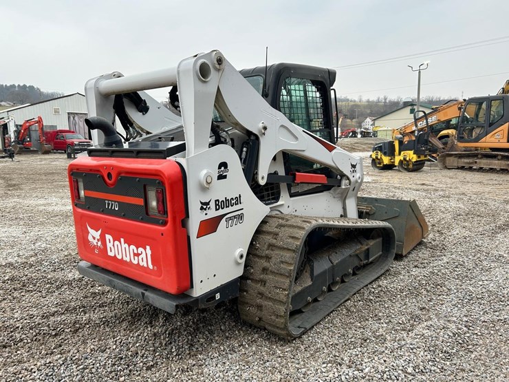 2022-bobcat-t770-image-4