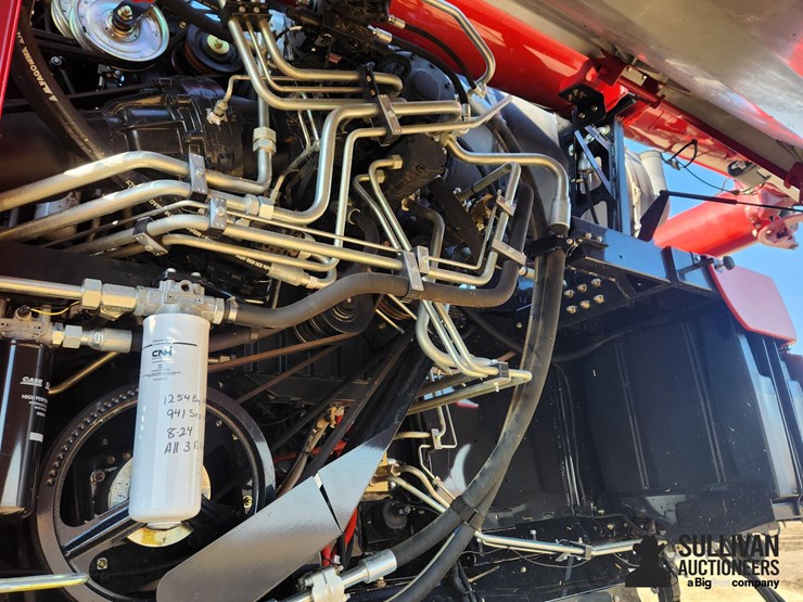 2019-case-ih-8250-image-11