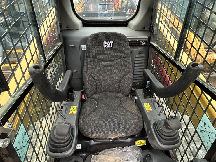 caterpillar-279d-image-36