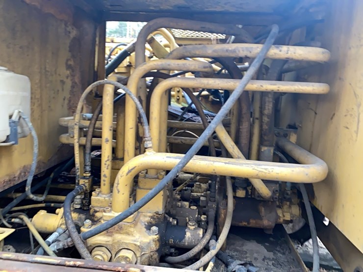 caterpillar-el180-image-33