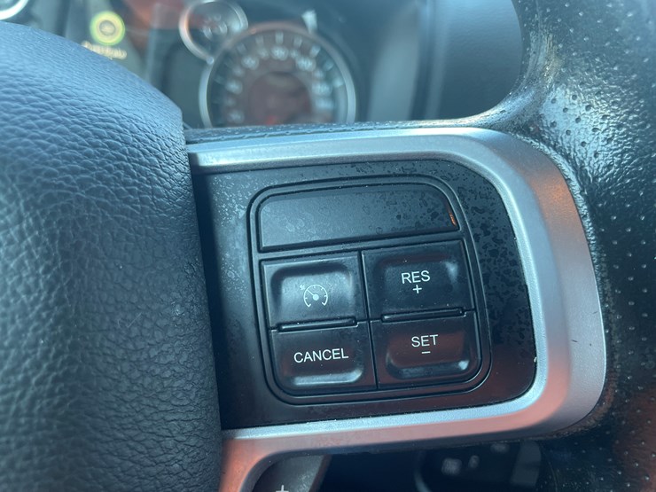 2022-dodge-2500-image-28