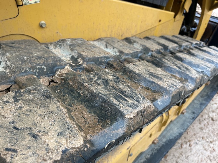 2017-caterpillar-259d-image-41