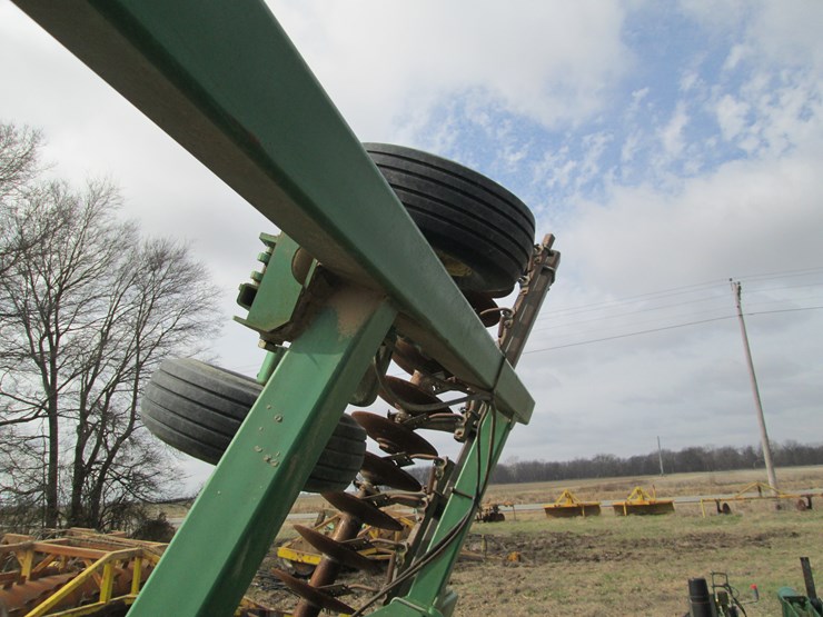 john-deere-637-image-8