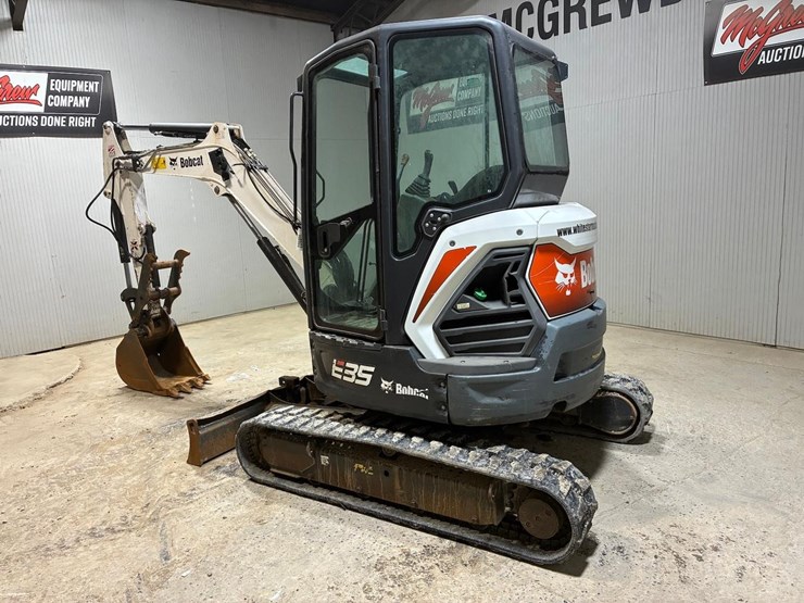 2019-bobcat-e35i-image-29