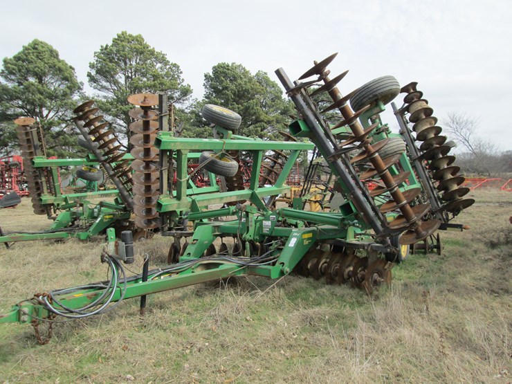 john-deere-637-image-1