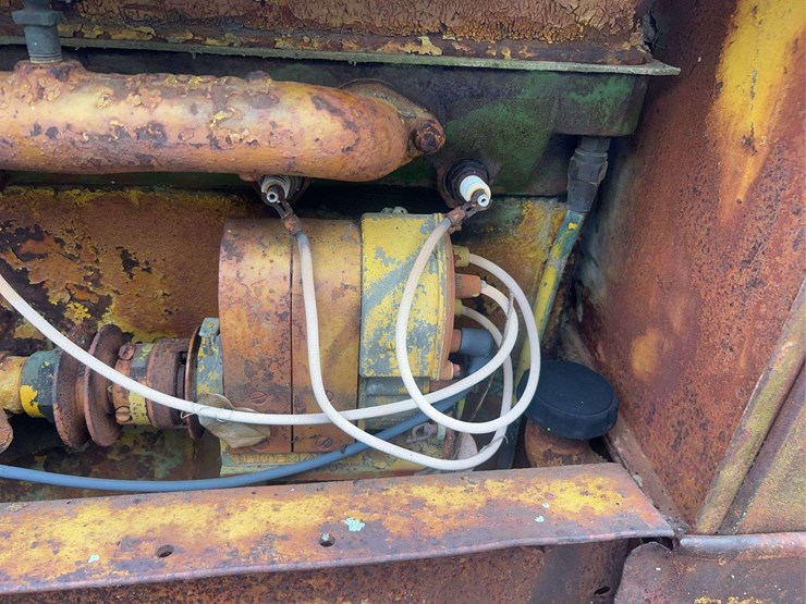 caterpillar-2-ton-crawler-image-38