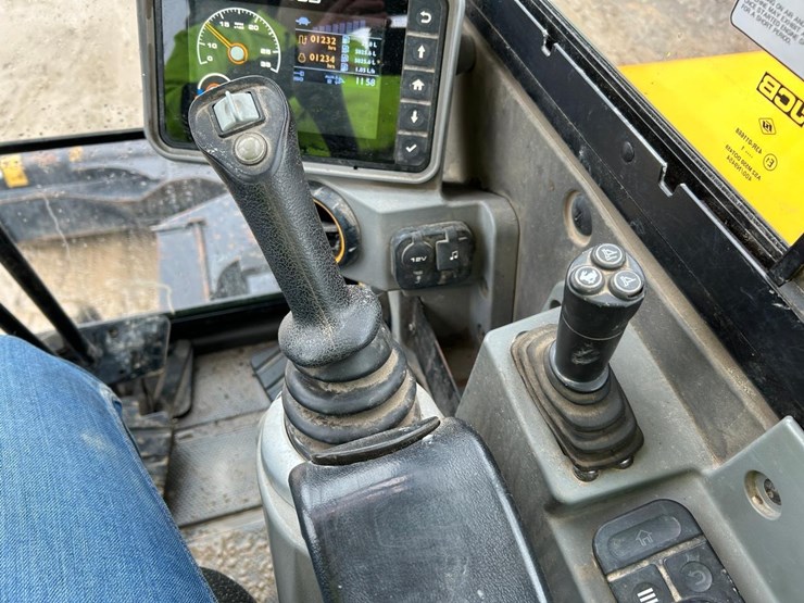 2022-jcb-55z-1-image-21