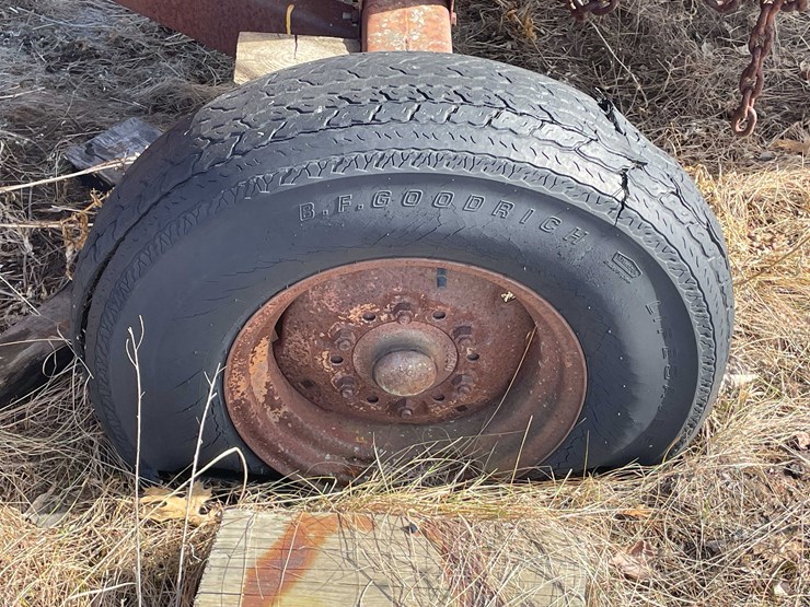 #13023-•-henderson-chief-spreader-image-13