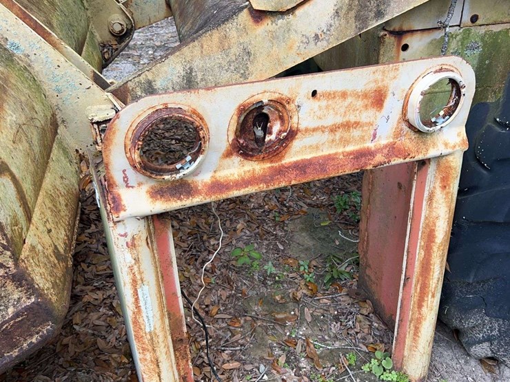 allis-chalmers-diesel-wheel-loader-image-12