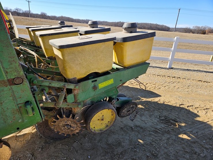john-deere-7000-image-20