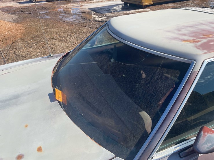 #13066-•-1977-ford-ltdll-(no-title)-image-26