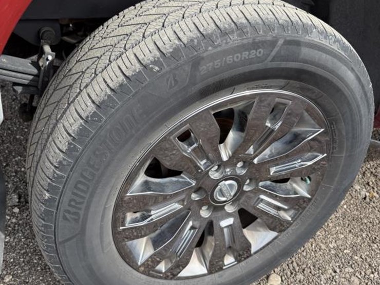 2017-nissan-titan-image-6