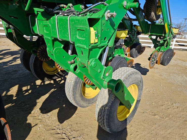 2017-john-deere-1795-image-48