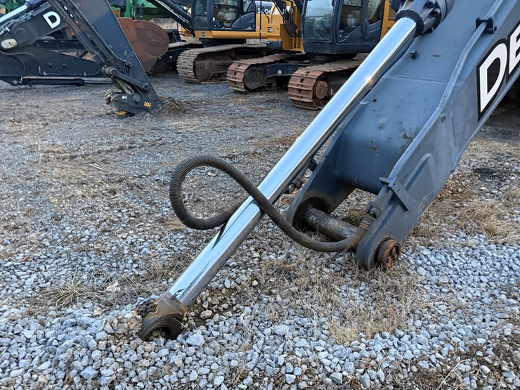 2006-deere-650d-lc-image-9