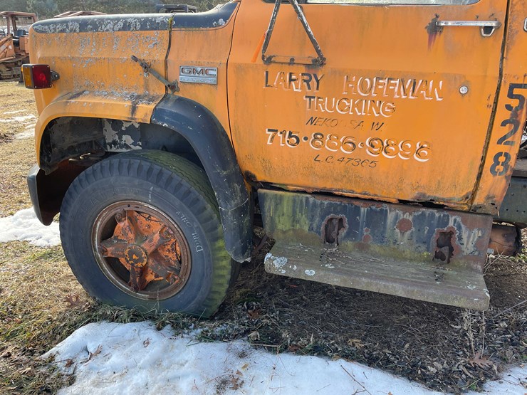 #13018-•-1974-gmc-6500-tractor-(has-wi-title)-image-40