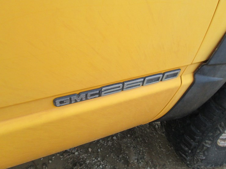 1998-gmc-2500-image-15