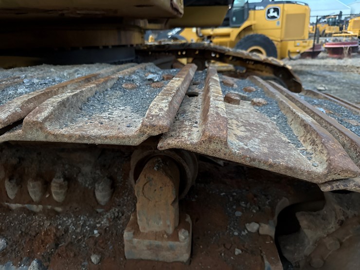 2006-deere-650d-lc-image-64